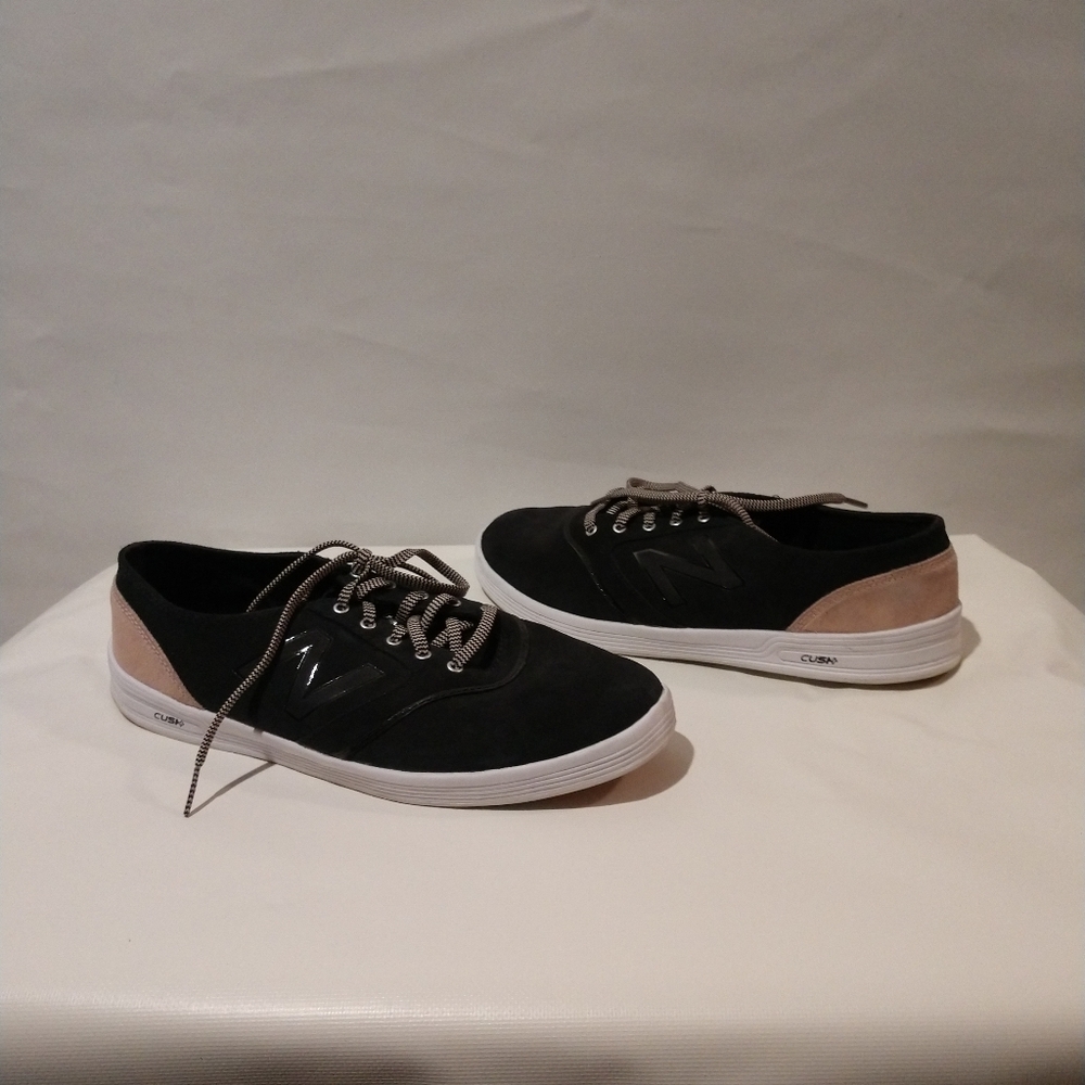 NWOT Women Black/Pink New Balance Cush+628 Life